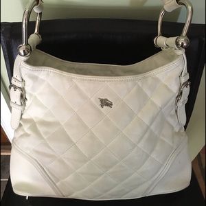 Burberry Quilted (white)